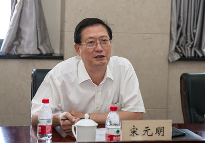 国家煤矿安全监察局副局长宋元明一行来校调研专题考察煤矿机器人技术